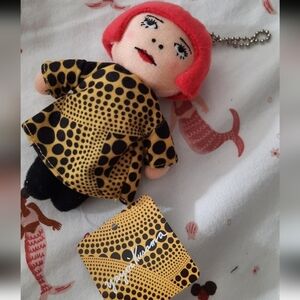NWT, YAYOI KUSAMA keychain / japan